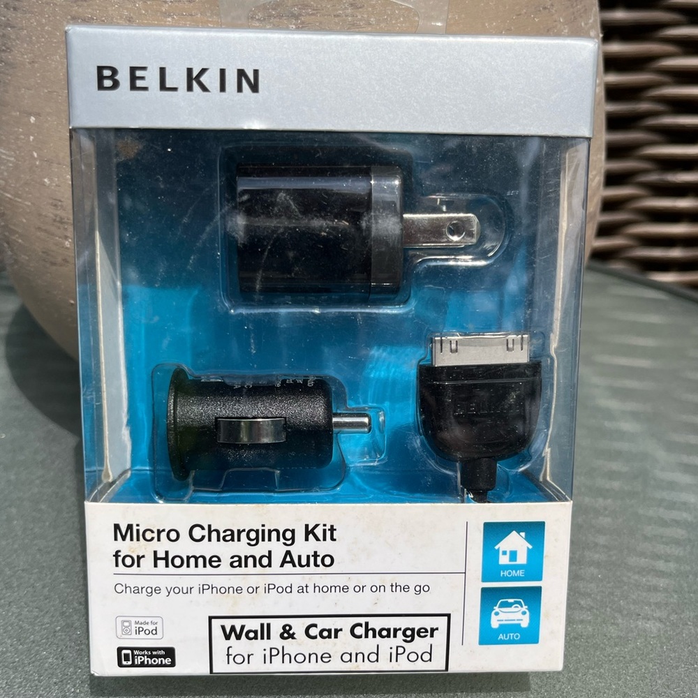 Mikro Charging Kit for Home and Auto - NWT